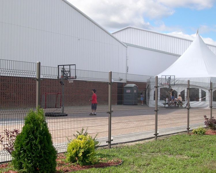 Спортивная площадка